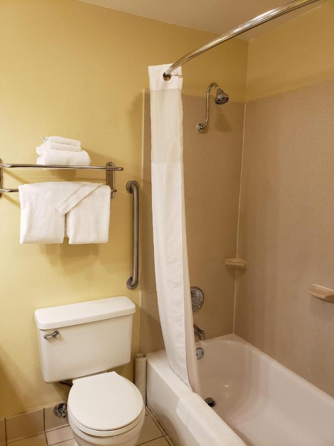 Quality Inn & Suites Vancouver - Hazel Dell Eksteriør bilde
