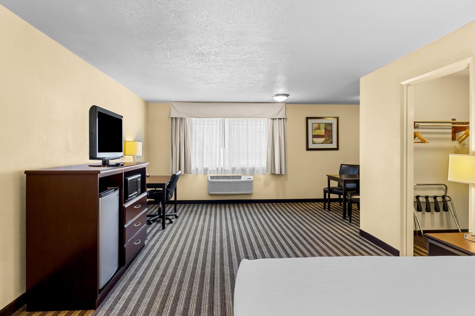 Quality Inn & Suites Vancouver - Hazel Dell Eksteriør bilde
